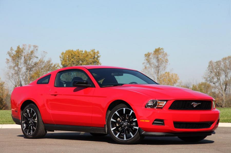  Ford Mustang V6 2012 года  (фото 71 из 133)